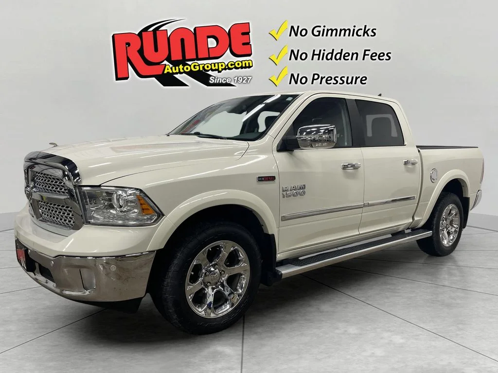 2018 RAM 1500 Laramie 4x4 Crew Cab 5'7's photo