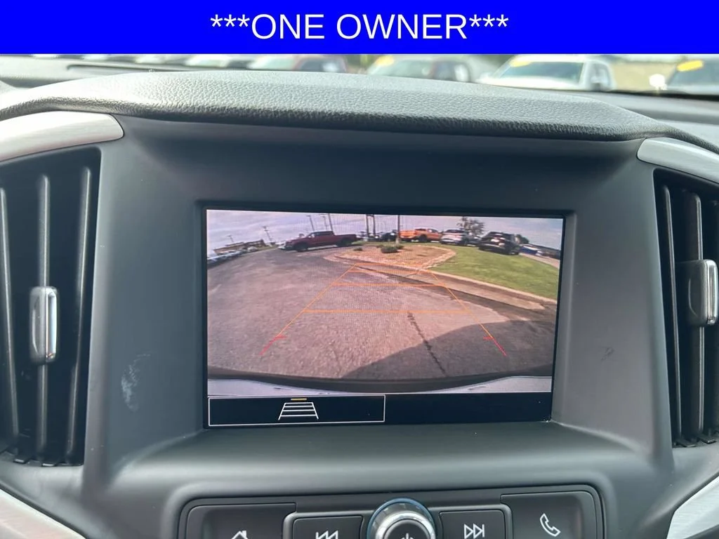 Used 2024 Ebony Twilight Metallic GMC SLE image 16
