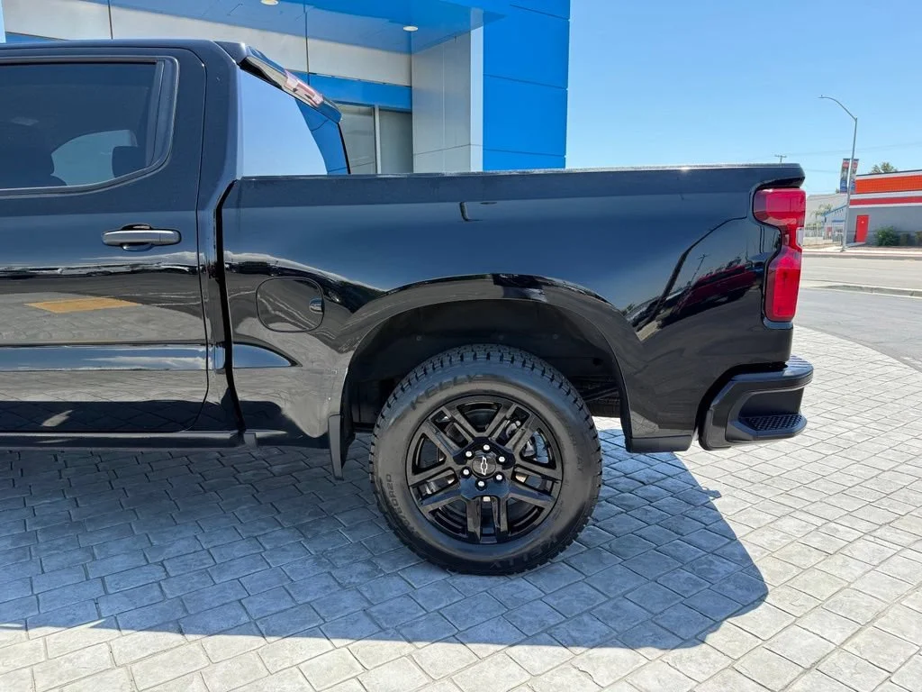 Used 2024 Black Chevrolet Custom image 11