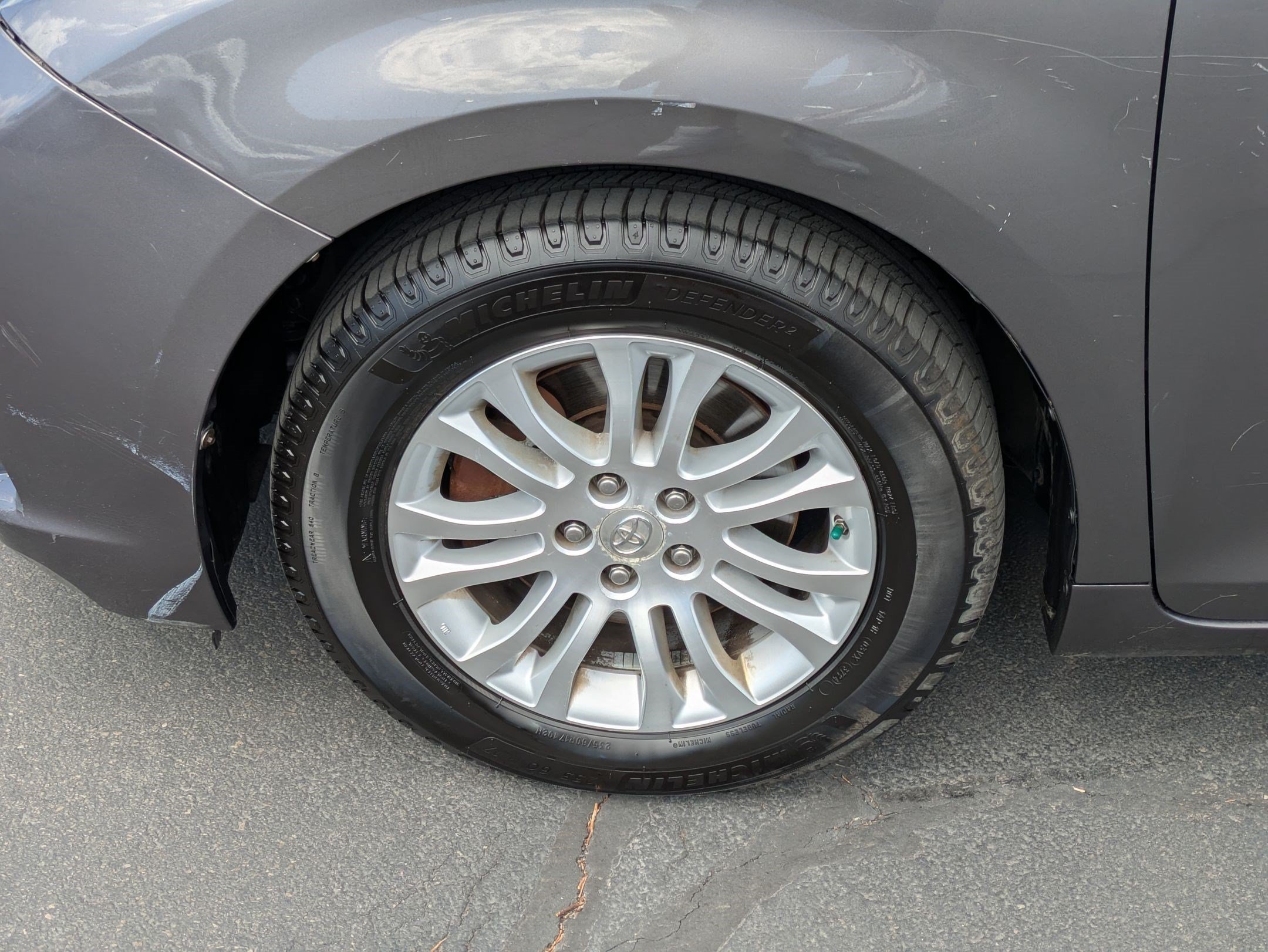 Used 2011 Predawn Gray Mica Toyota XLE AAS image 11