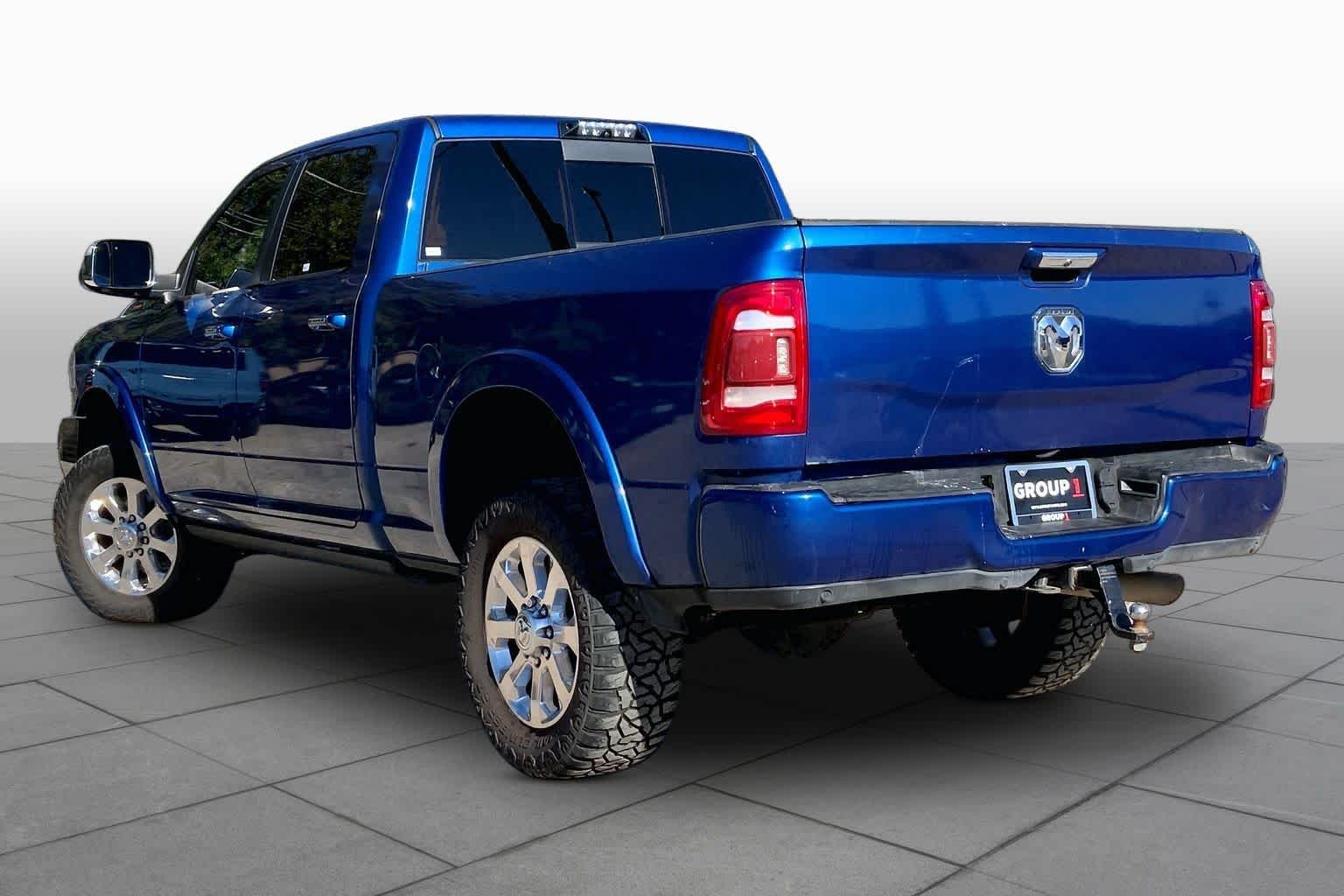 Used 2019 Blue Streak Pearlcoat Ram Laramie image 12
