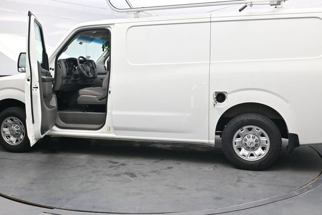 Used 2021 White Nissan SV image 45