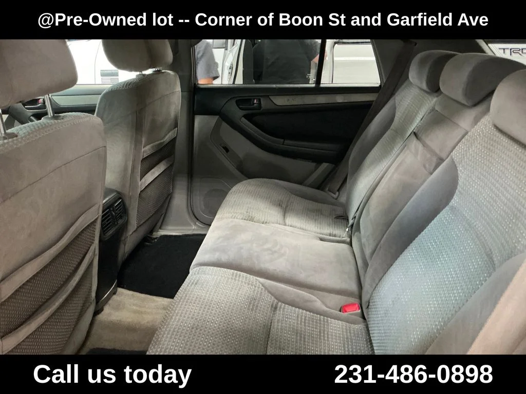 Used 2003  Toyota SR5 image 24