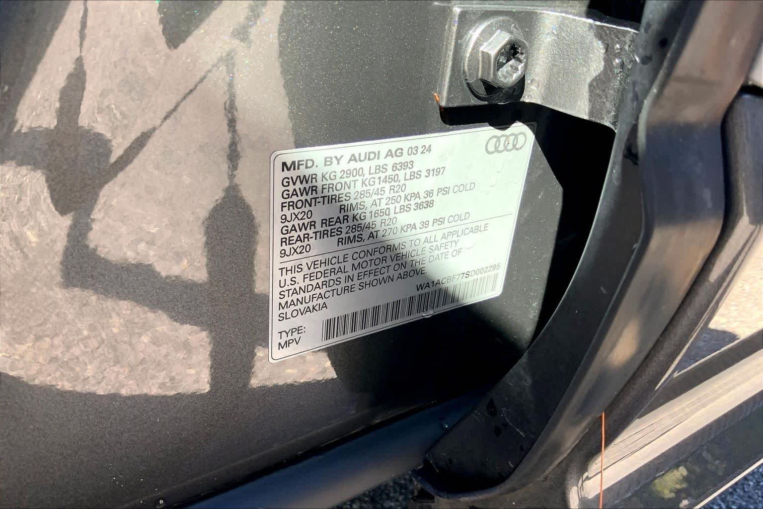 Certified Used 2025 Samurai Gray Metallic Audi Premium image 34