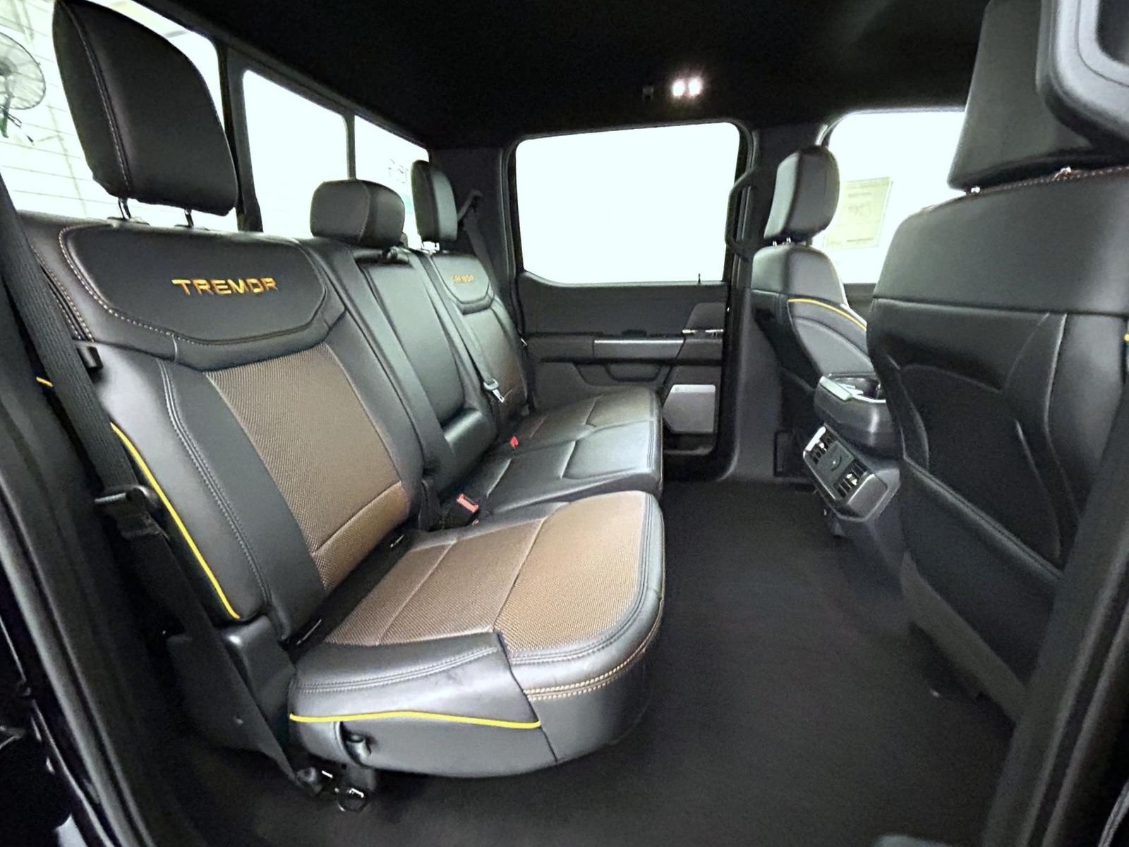 New 2026 Antimatter Blue Metallic Ford Tremor image 18