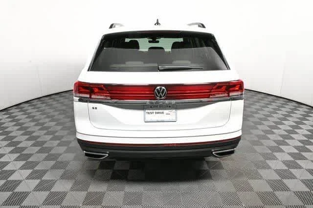 New 2026 Opal White Pearl Volkswagen 2.0T SE image 25