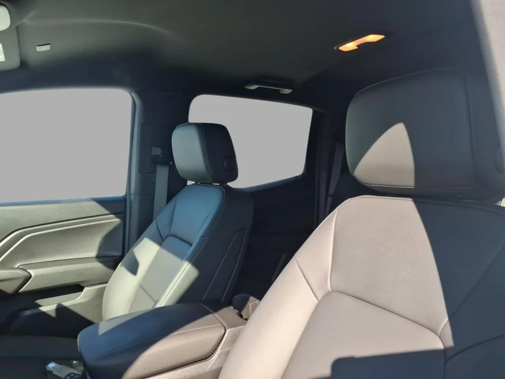 Used 2026 White Chevrolet Trail Boss image 17