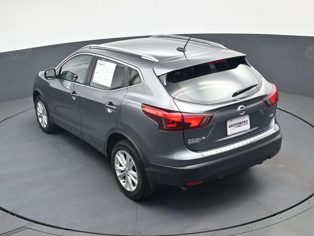 Used 2017 Gray Nissan SV image 34