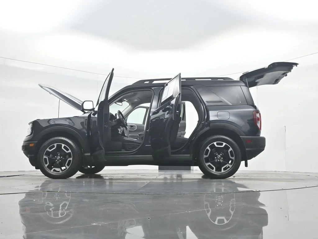 Used 2022 Blue Metallic Ford Outer Banks image 58