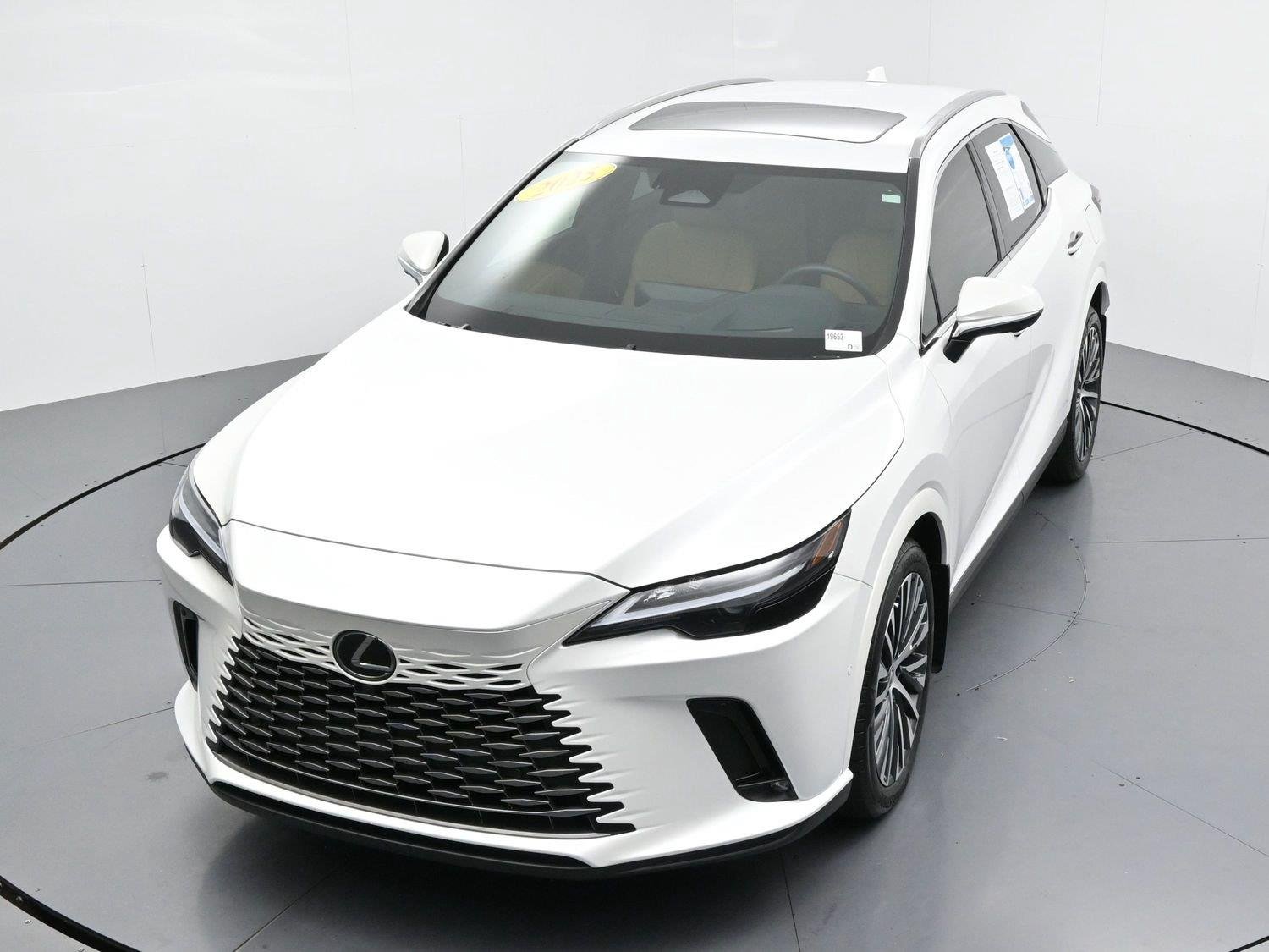 Used 2025 White Lexus RX 350 image 44