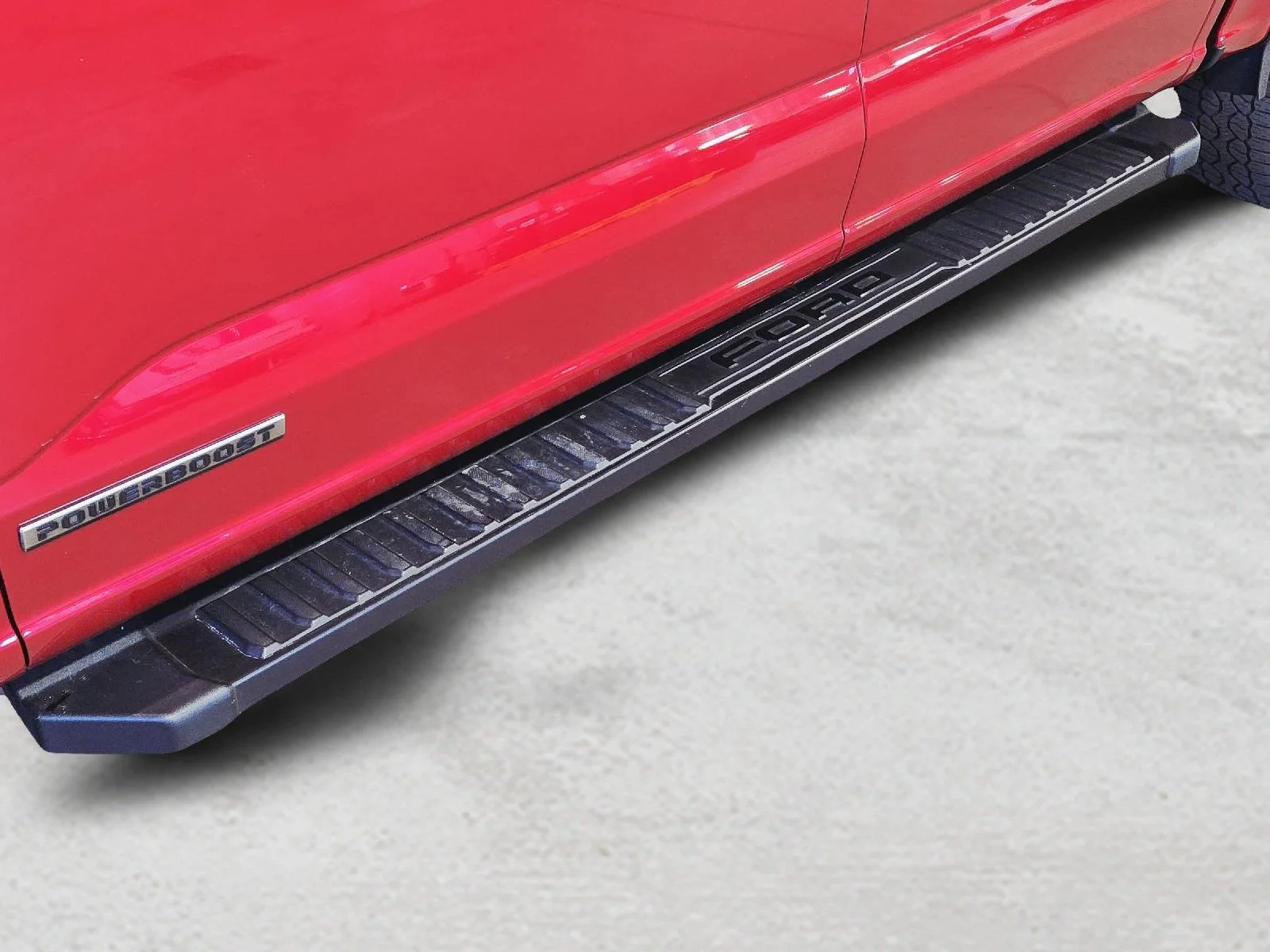 Used 2024 Rapid Red Metallic Tinted Clearcoat Ford XLT image 30