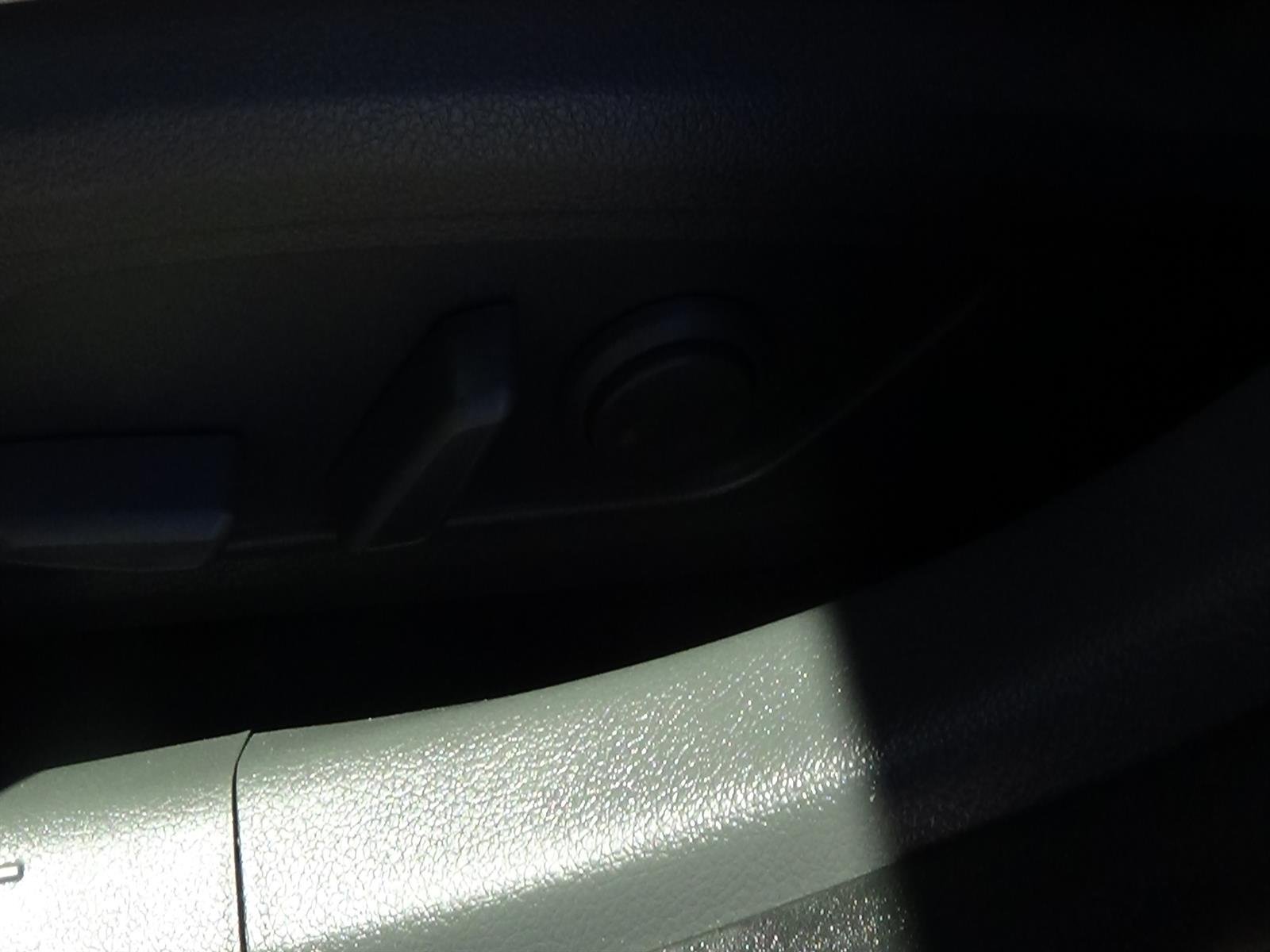 Certified Used 2025 Portofino Gray Metallic (t2g) Hyundai SEL image 17