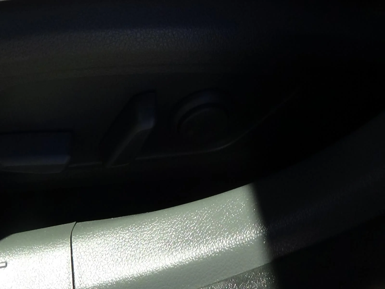 Used 2025 Portofino Gray Metallic (t2g) Hyundai SEL image 17