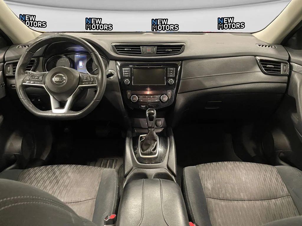 Used 2018 Magnetic Black Nissan SV image 10