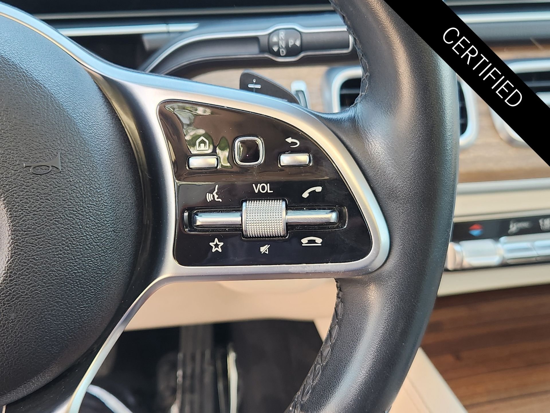 Certified Used 2022 Black Mercedes-Benz GLE 350 image 29