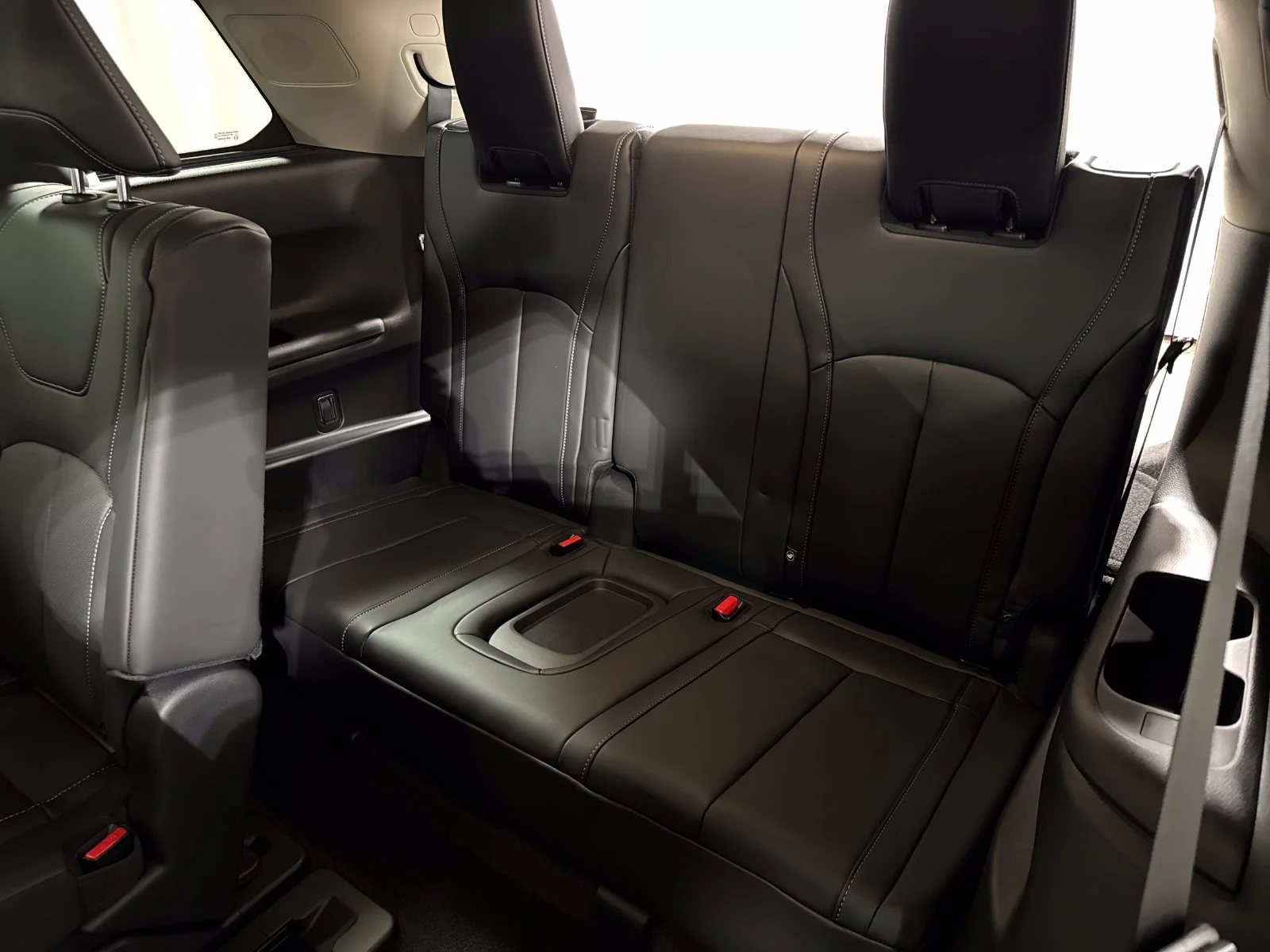 Used 2027 Gray INFINITI LUXE image 24