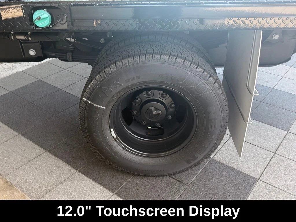 2025 RAM 3500 Chassis Tradesman - Photo 32
