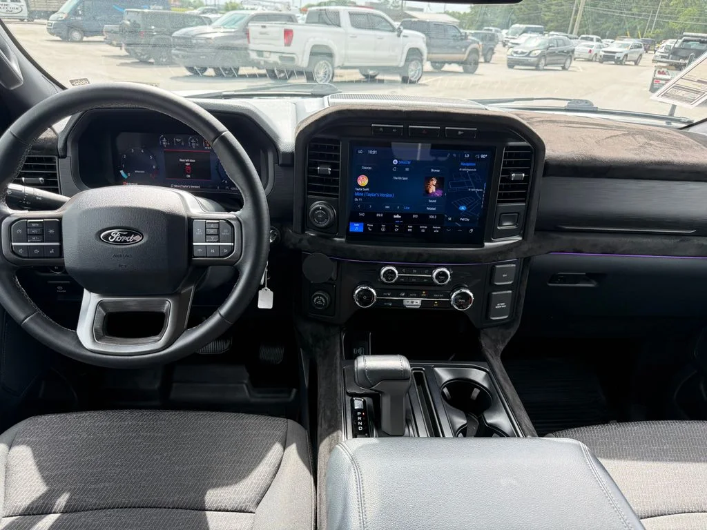 Used 2024 White Ford XLT image 7