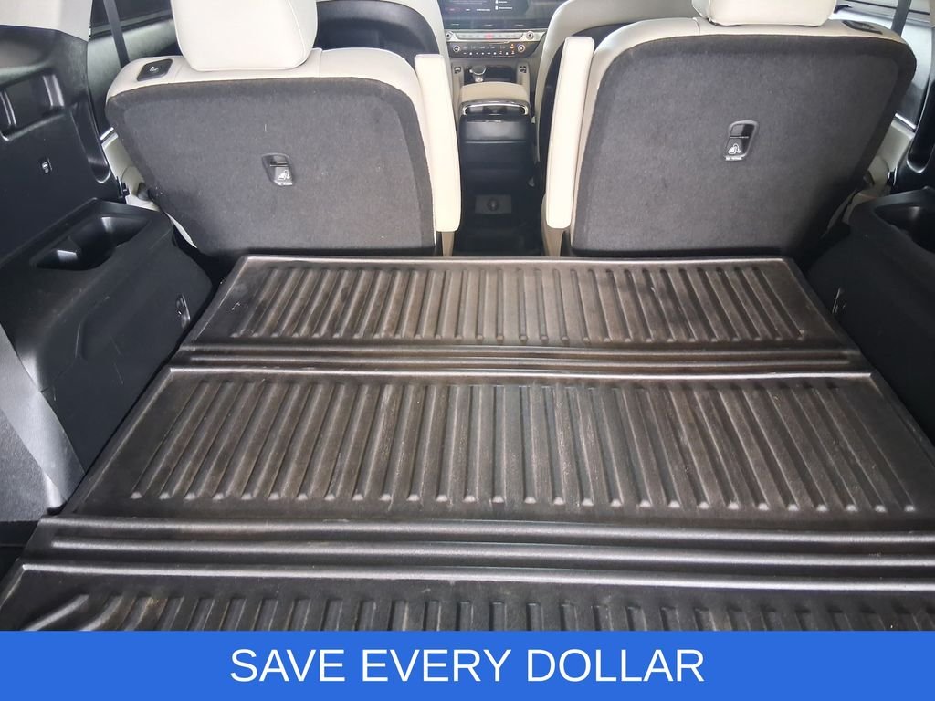 Used 2023 Black Kia SX image 17