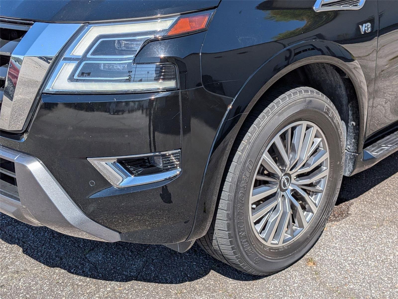 Used 2021 Super Black Nissan SL image 9
