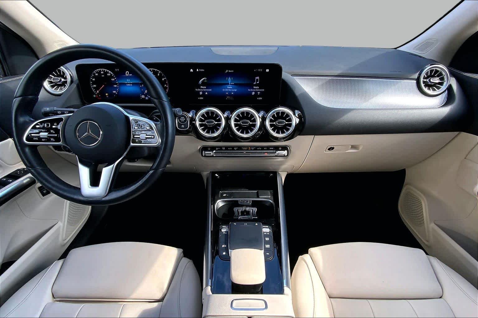 Used 2022 Polar White Mercedes-Benz GLA 250 image 16