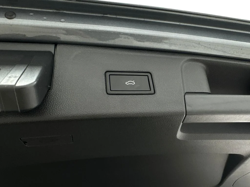 2023 Volkswagen Atlas SEL - Photo 89