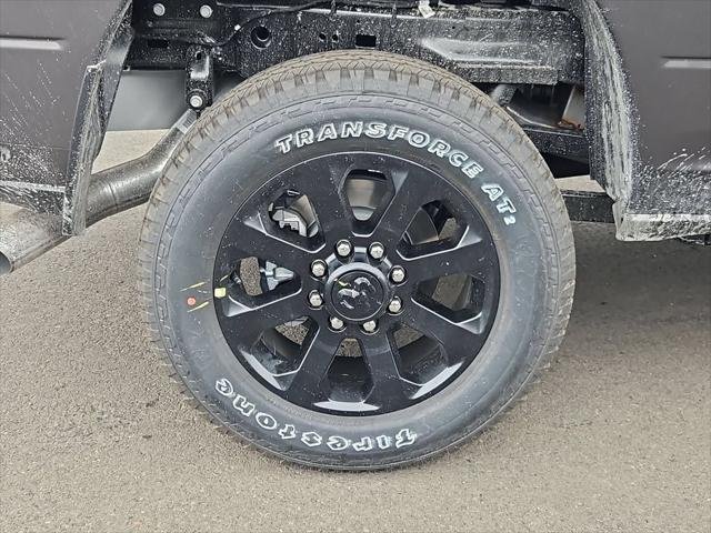 New 2026 Granite Crystal Metallic Clear-Coat Exterior Paint RAM Black Express image 9