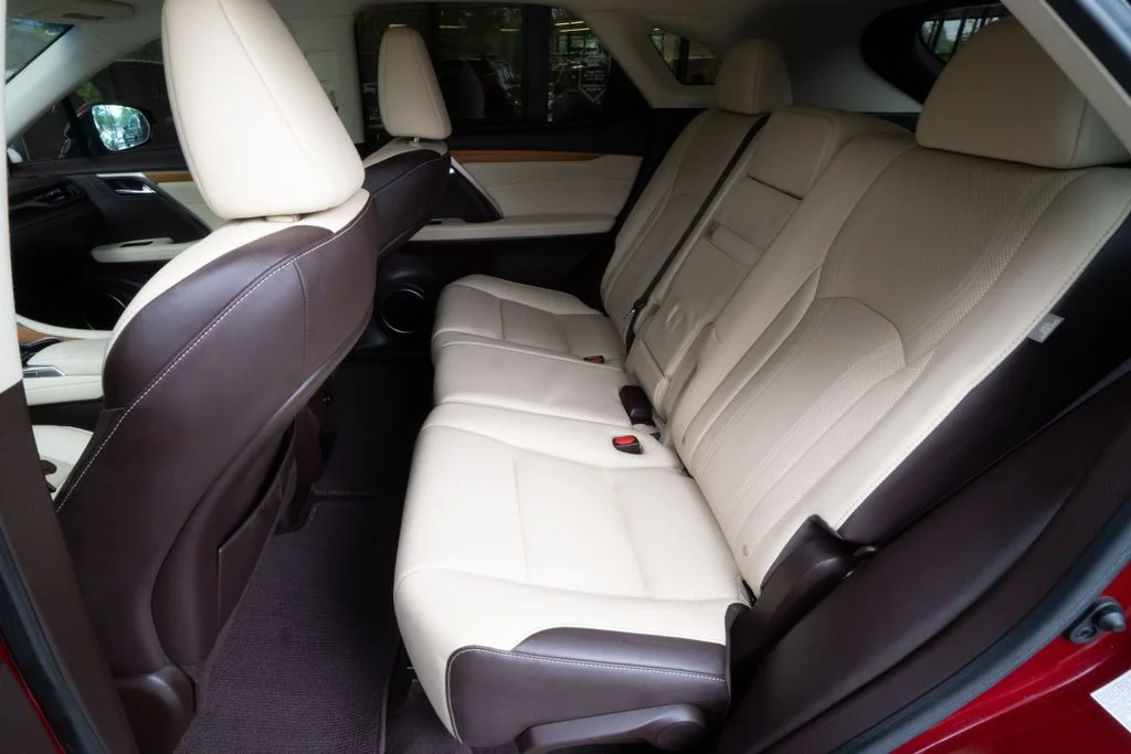 Used 2019 Red Lexus 450h image 16