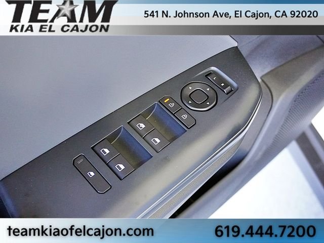Used 2026 White Kia LXS image 25