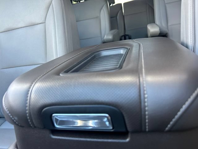 Used 2022 Midnight Blue Metallic GMC SLT image 27