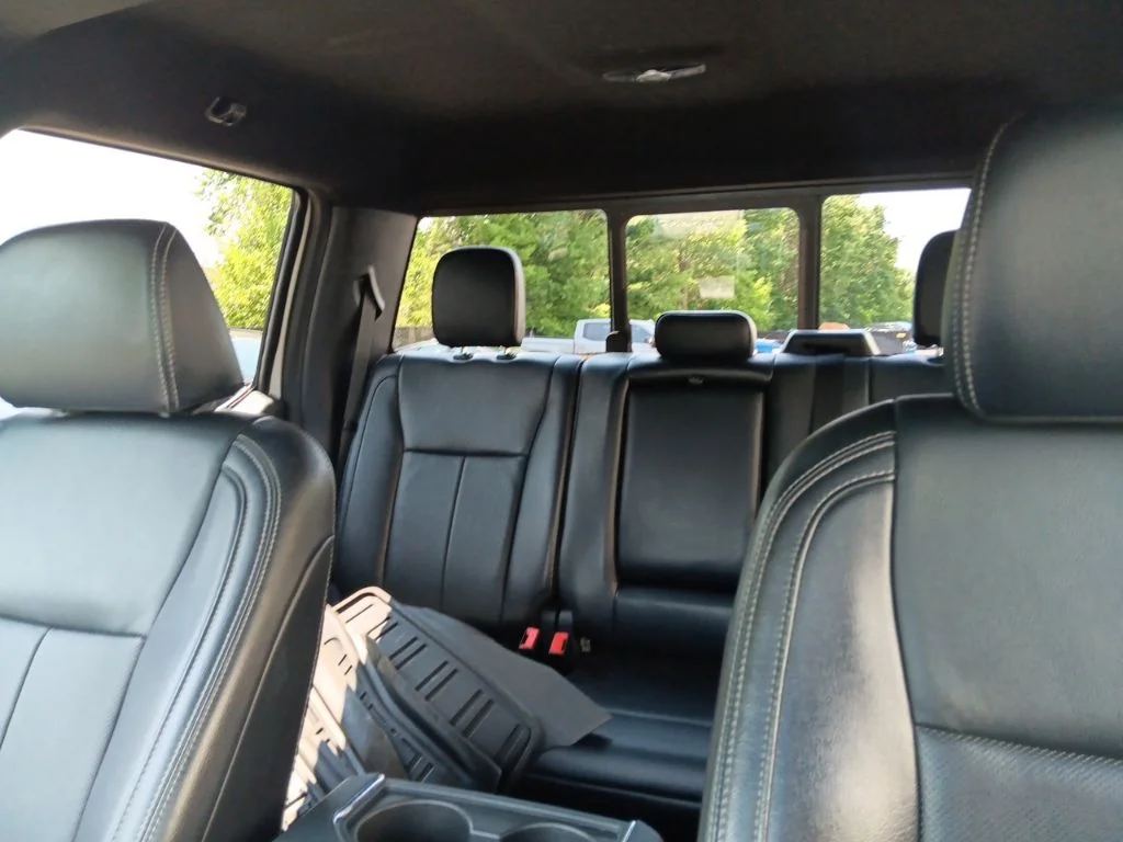 Used 2022 Star White Metallic Tri-Coat Ford Lariat image 27