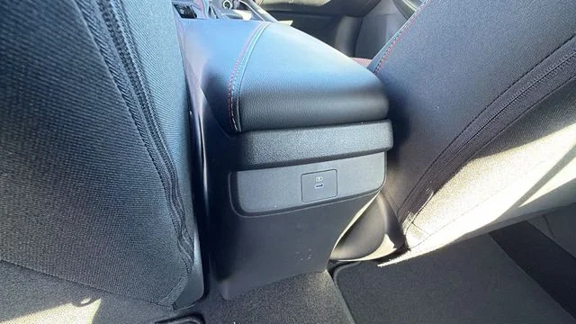 2026 Nissan Sentra SR - Photo 17