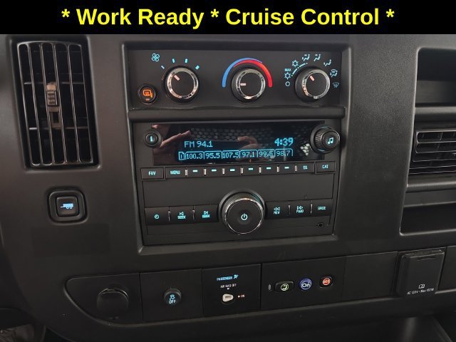 Used 2025 Summit White GMC Work Van image 18