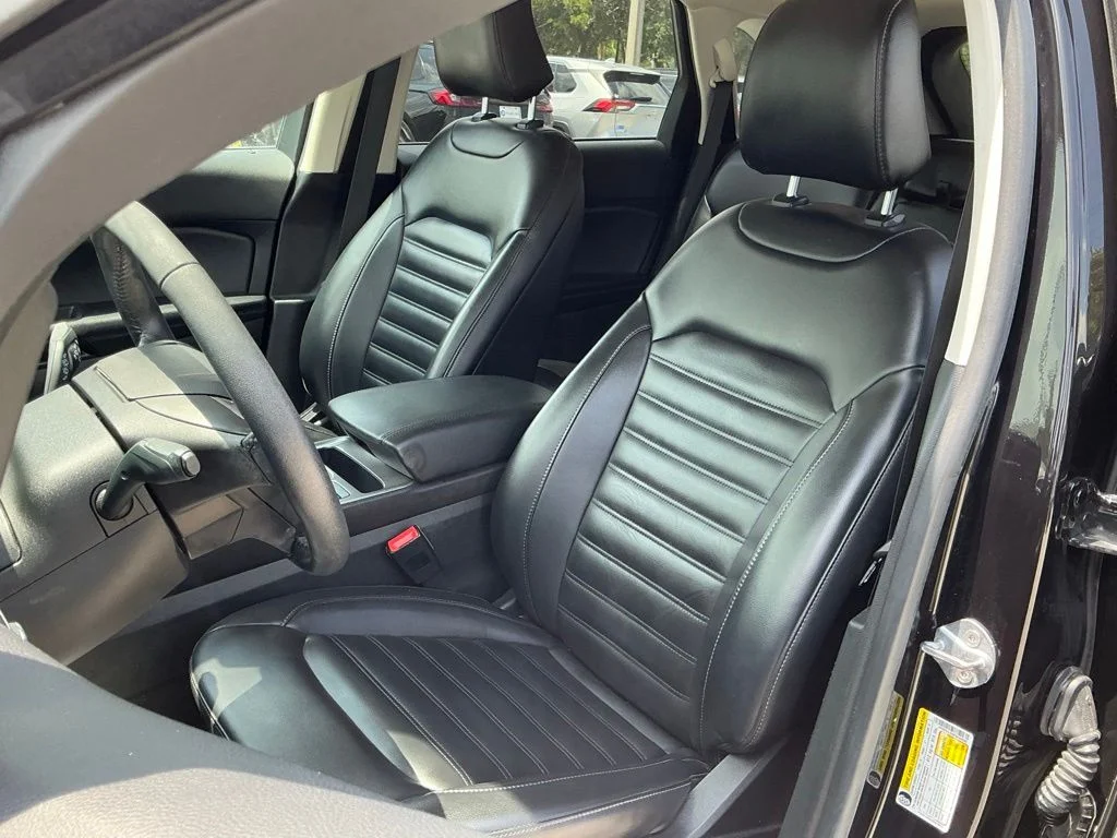 Used 2023 Black Ford SEL image 29