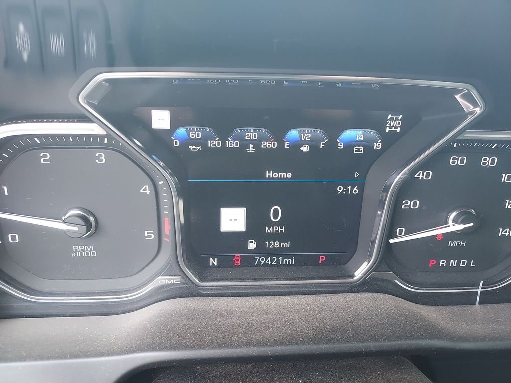 Used 2021 White GMC AT4 image 16