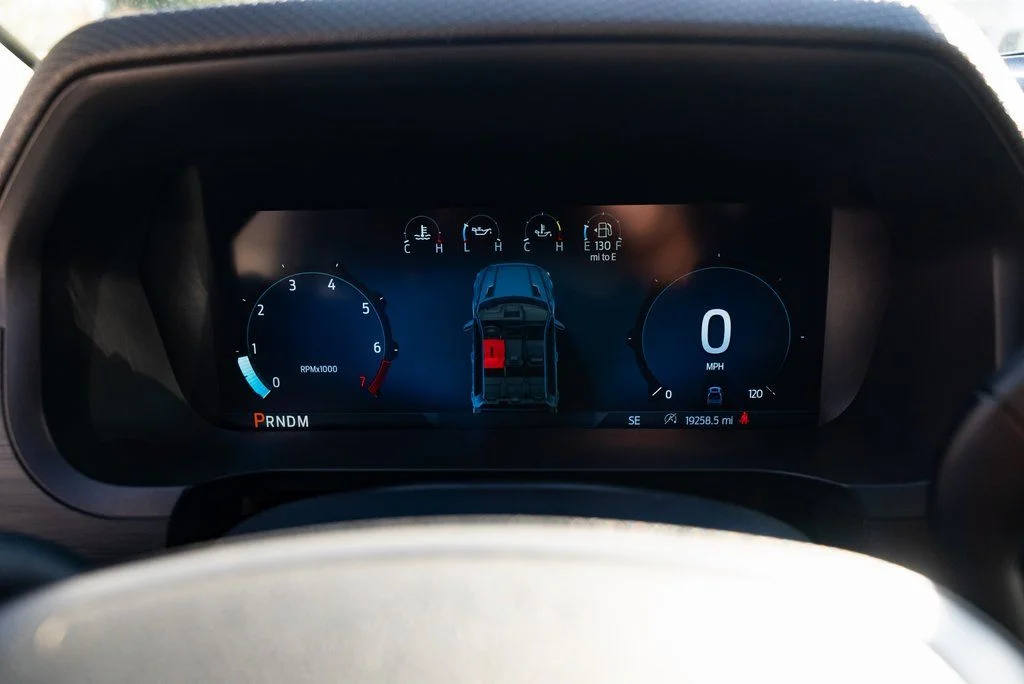 Used 2025 Gray Ford XLT image 12