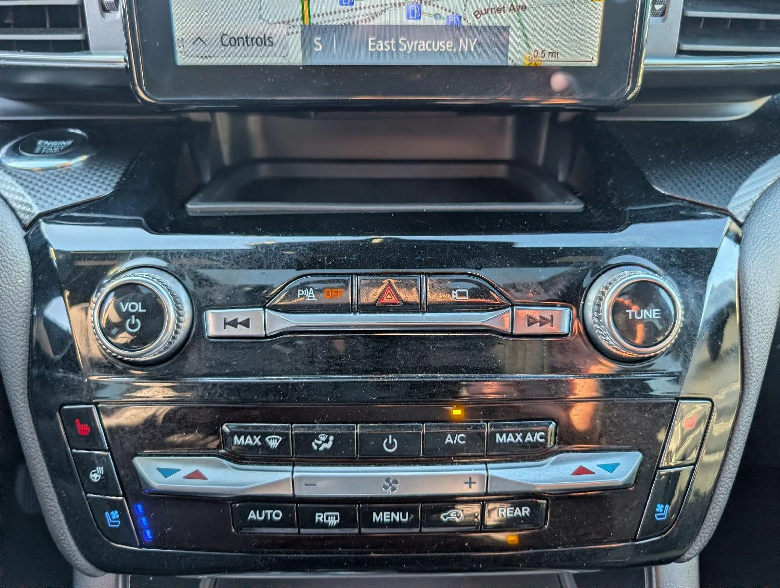 Used 2022 Wh Ford ST image 21