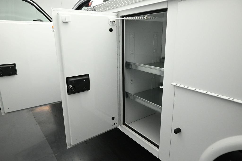 New 2025 Oxford White Ford XL image 17
