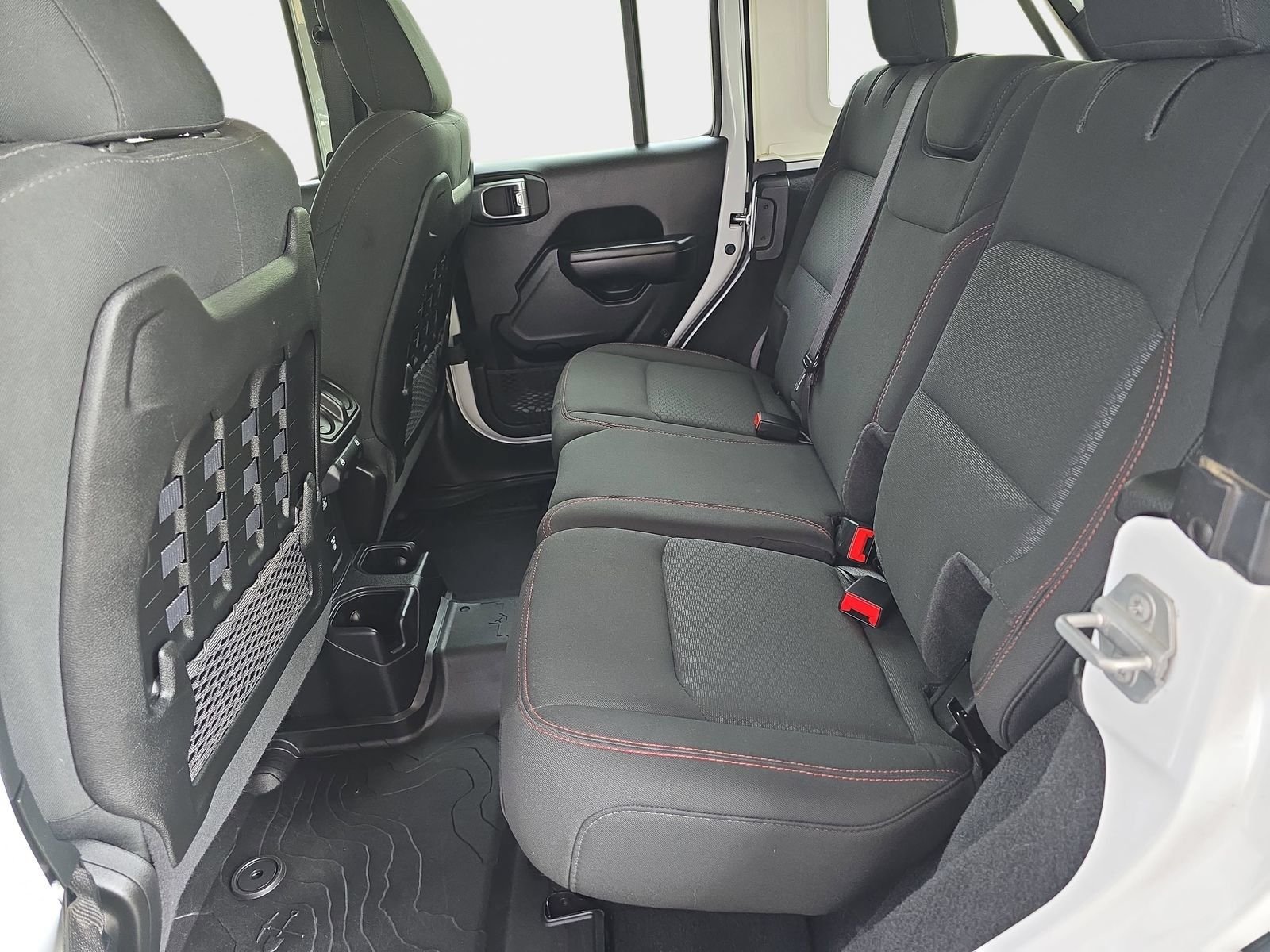 Used 2021 White Jeep Unlimited Rubicon image 18
