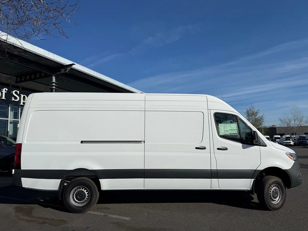 New 2026 White Mercedes-Benz Cargo 170 WB image 5