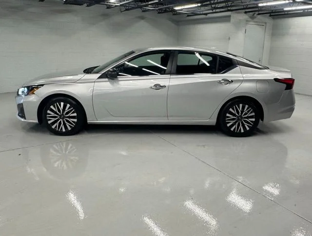 Used 2024 Nissan Altima SV with VIN 1N4BL4DV5RN328033 for sale in Pasadena, MD