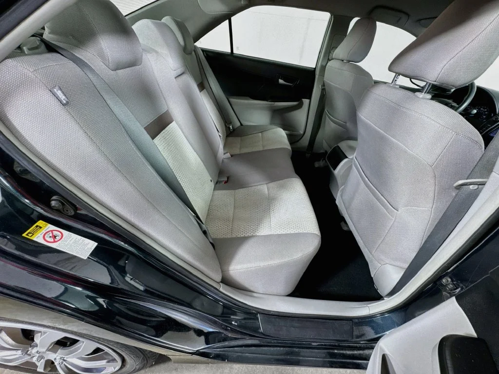 Used 2013 Gray Toyota LE image 29