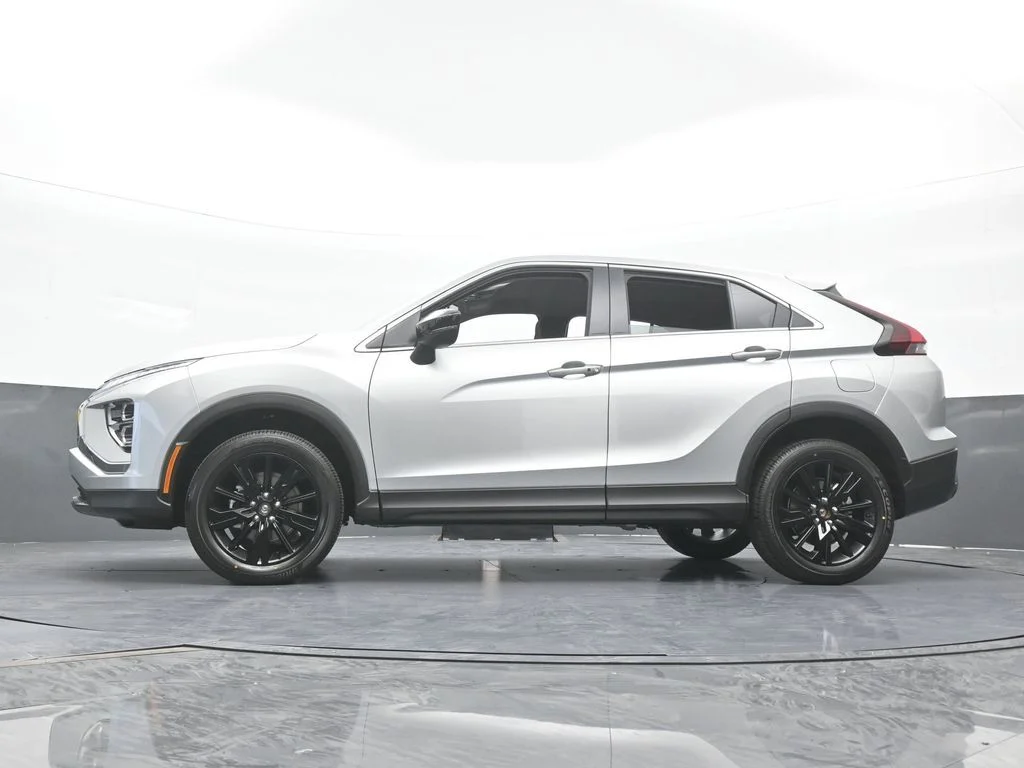 New 2026 Silver Mitsubishi LE 1.5T S-AWC image 56