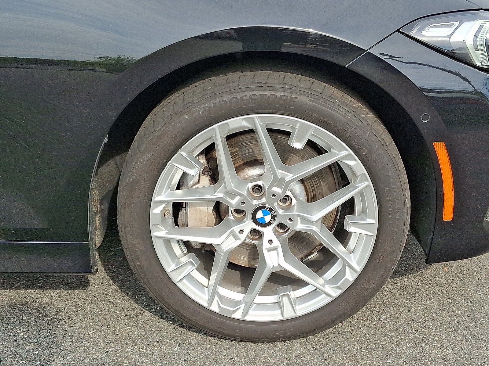 Used 2025 Black Sapphire Metallic BMW xDrive image 8