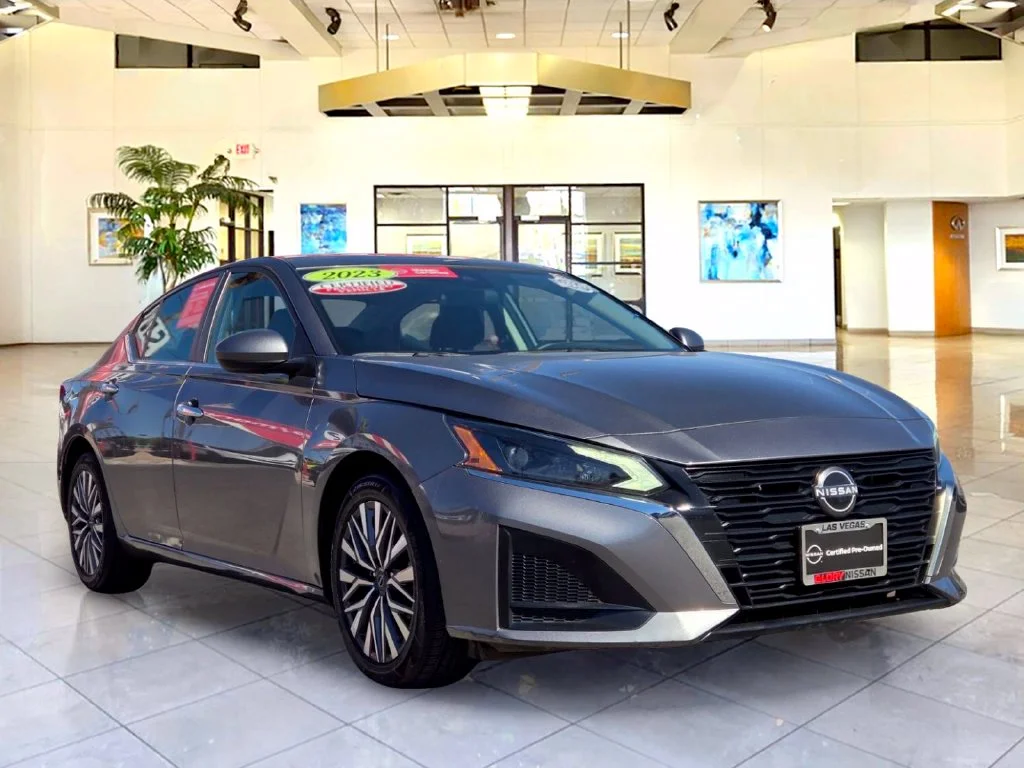 2023 Nissan Altima SV - Photo 3