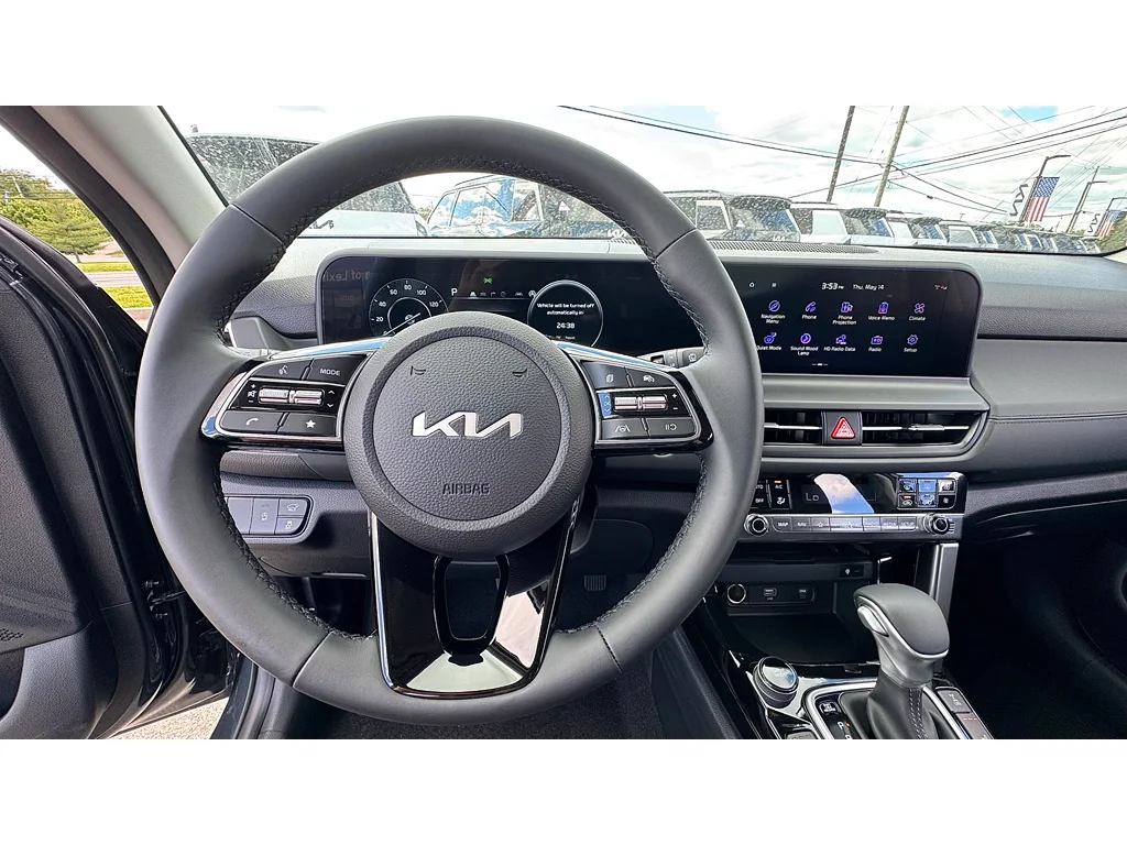 New 2026 Gry Kia EX image 11