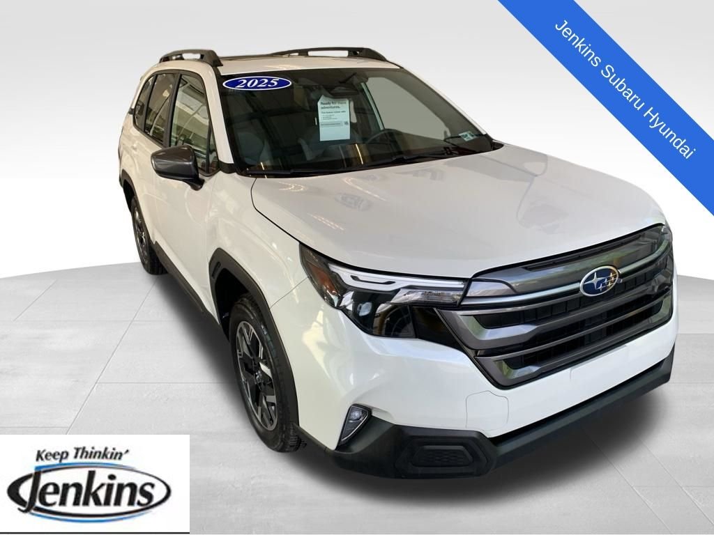2025 Subaru Forester Premium's photo