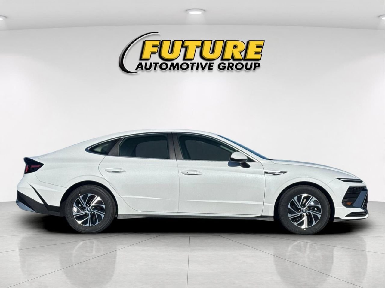 New 2026 White Hyundai Blue image 2