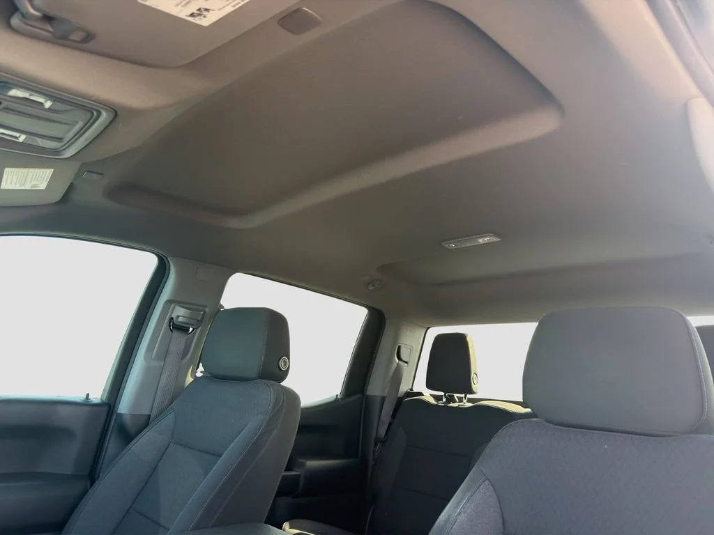 Used 2023 STERLING GRAY METALLIC Chevrolet Custom image 24