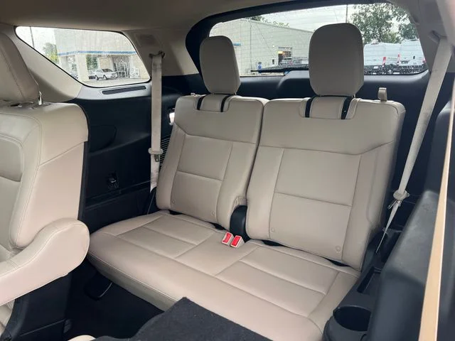 Used 2020 Blue Ford Limited image 39